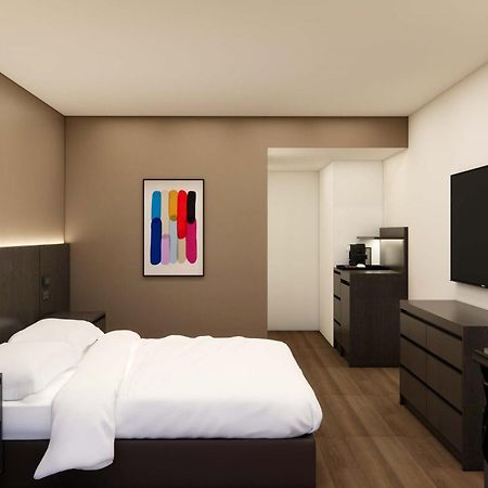 Varscona Hotel On Whyte Эдмонтон Экстерьер фото